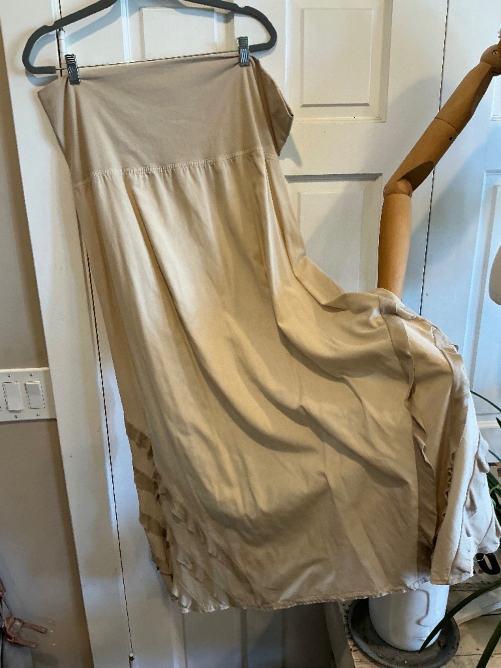 XCVI maxi shirt with very cool thin ruffle detail!  Plus size 3xl